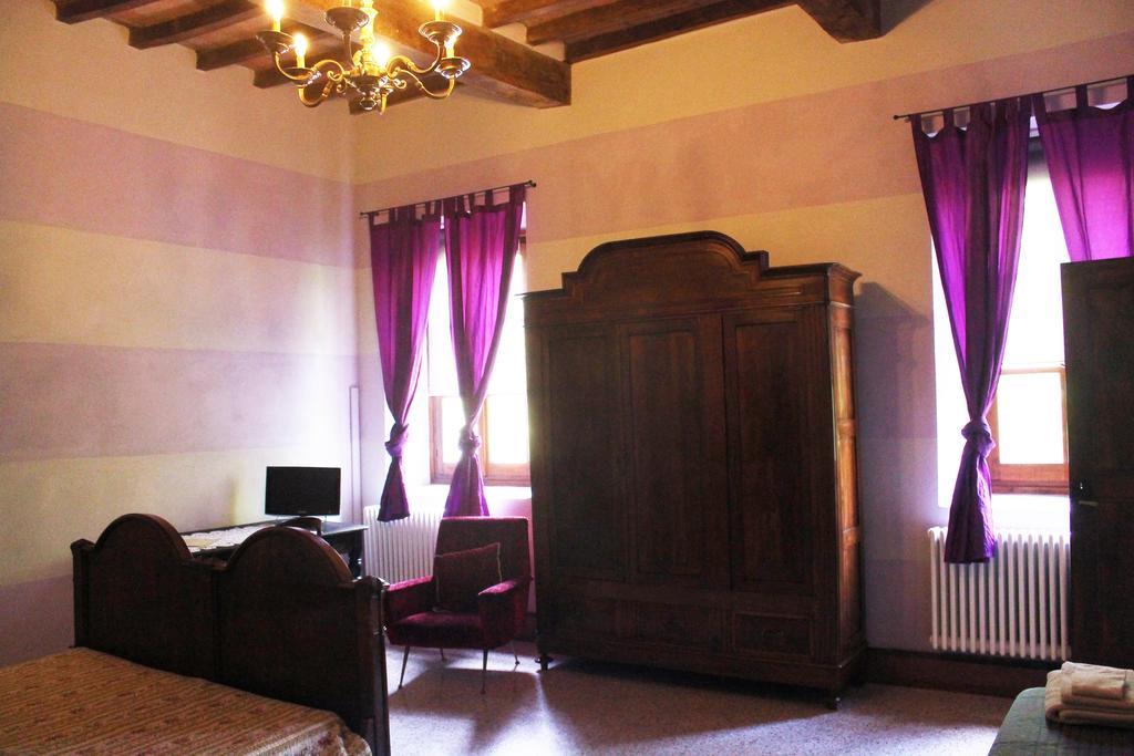 Room And Breakfast Torre Felino Room photo