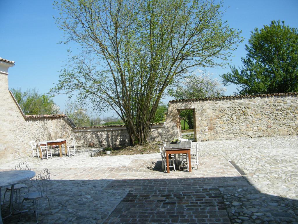 Room And Breakfast Torre Felino Exterior photo